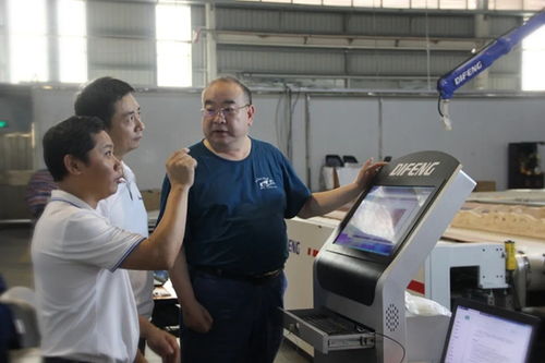 迪峰智能機(jī)器人噴涂 引領(lǐng)木器涂裝產(chǎn)業(yè)智能化升級(jí)的新引擎